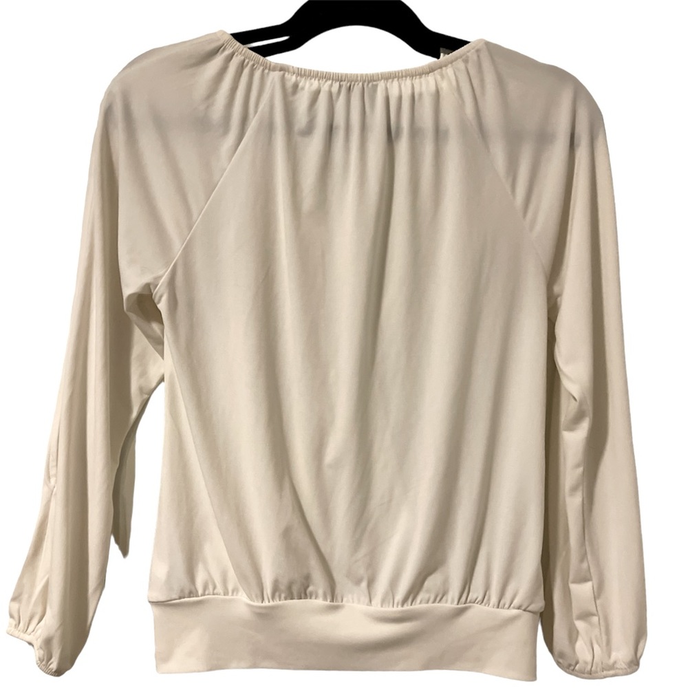 Express Ivory Top - Picture 2 of 3